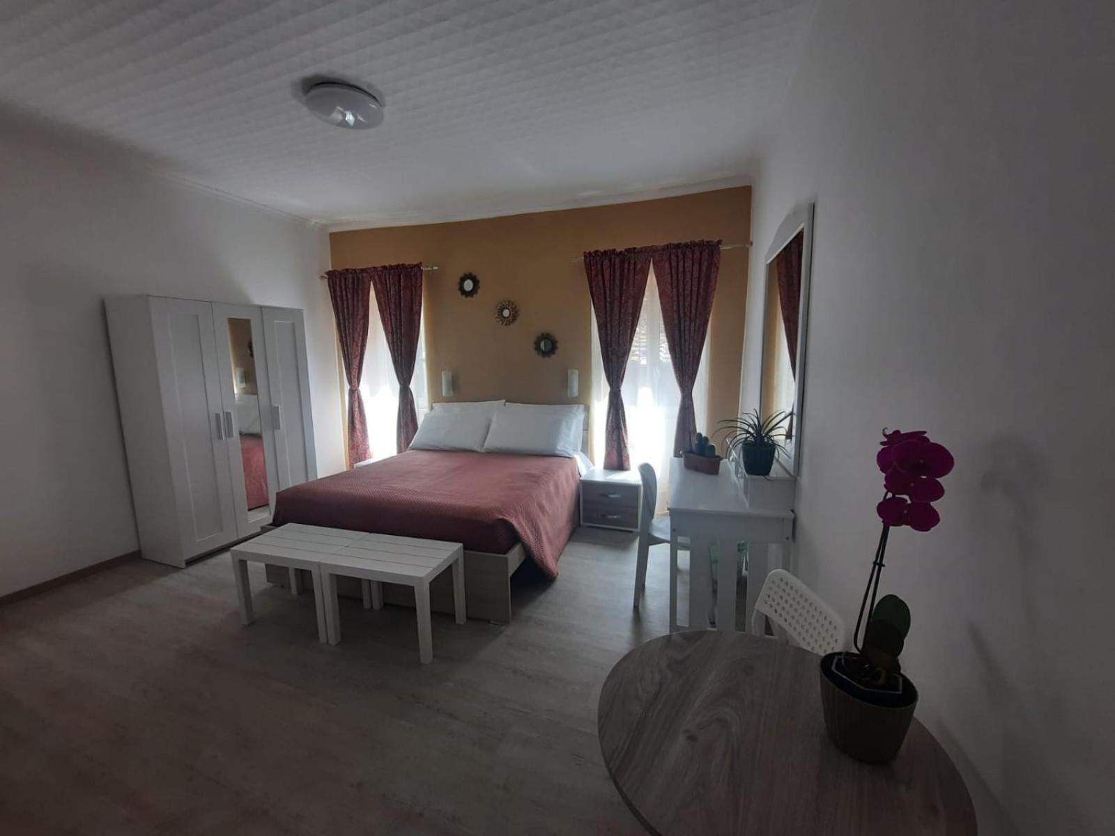 Апартаменти Viccinella House Capranica Екстер'єр фото